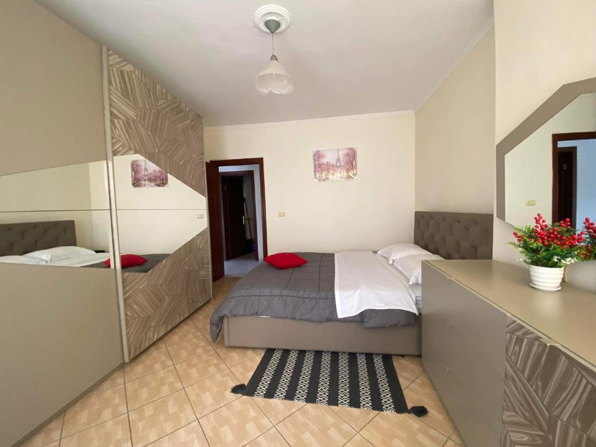 360O Tirana View Apartment Buitenkant foto