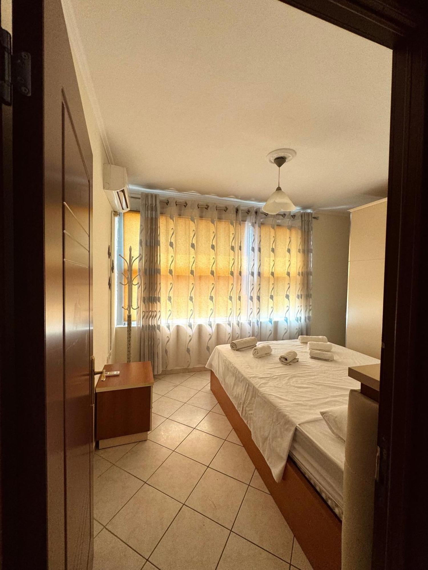 360O Tirana View Apartment Buitenkant foto
